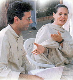 IYC President, Shri Randeep Singh Surjewala presenting National Executive & State Presidents Resolution committing unflinching support of Youth Congress Cadre in the Country to Smt. Sonia Gandhi on 9th Nov 2000 IYC President, Shri Randeep Singh Surjewala presenting National Executive & State Presidents Resolution committing unflinching support of Youth Congress Cadre in the Country to Smt. Sonia Gandhi on 9th Nov 2000